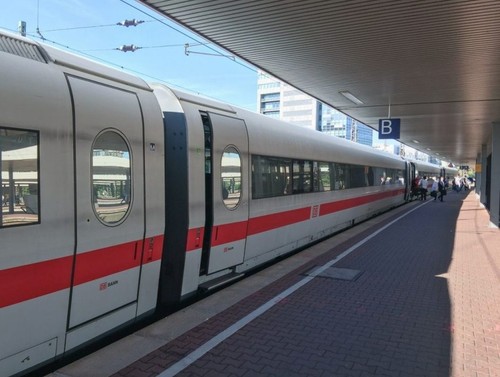 Ice zug tickets bahnfahrkarten - zug,